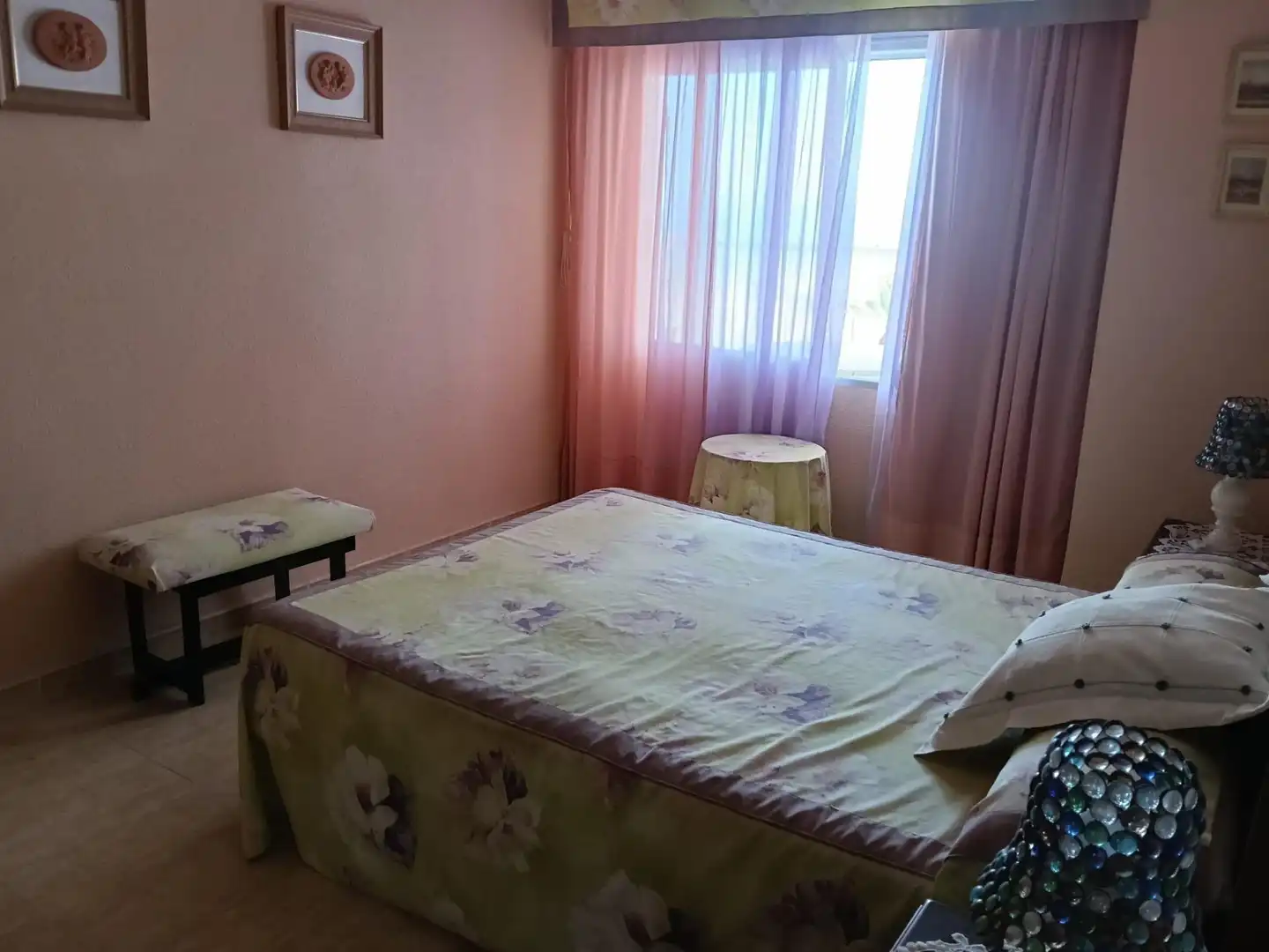 Dormitori de Apartament de lloguer en Cullera amb Aire condicionat, Terrassa i Moblat