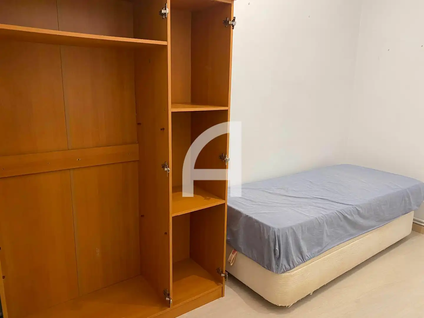 Bedroom of Flat for sale in Terrassa  with Air Conditioner, Heating and Terrace