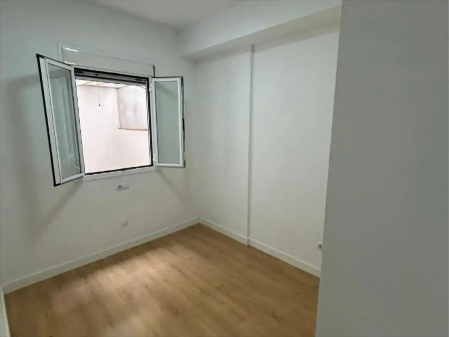Habitación de Piso en venta en  Sevilla Capital con Aire acondicionado