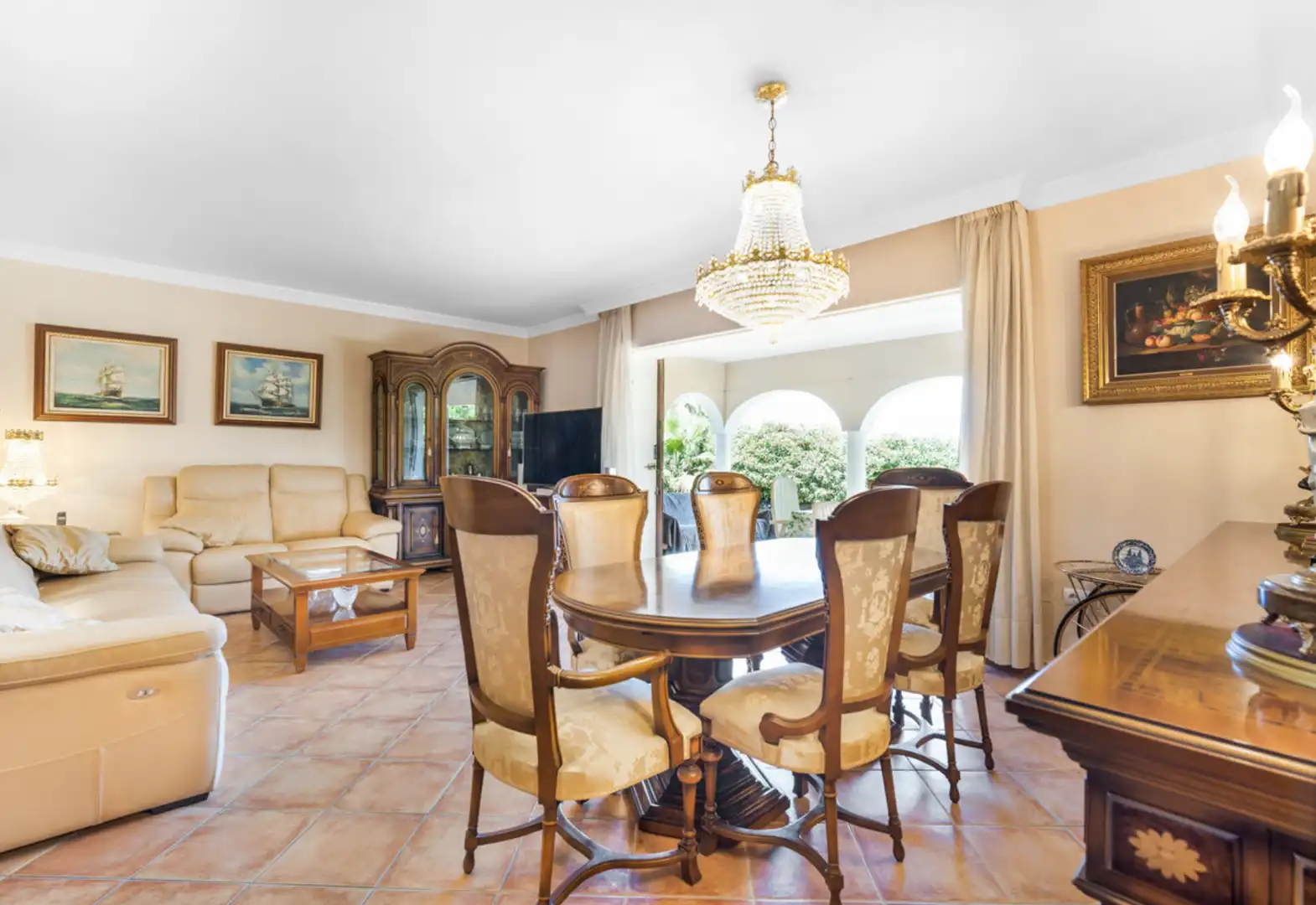 Chalet con terraza en venta en San Pedro de Alcántara, imagen 4
