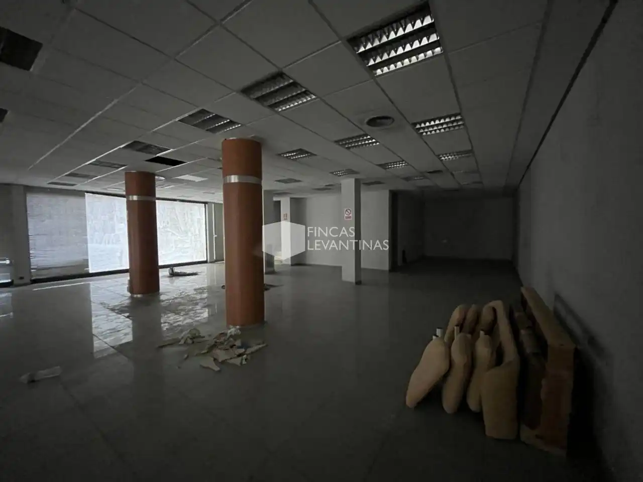 Local comercial en alquiler en Plaza de Toros - Avenida Chapí - Trinquete, imagen 3