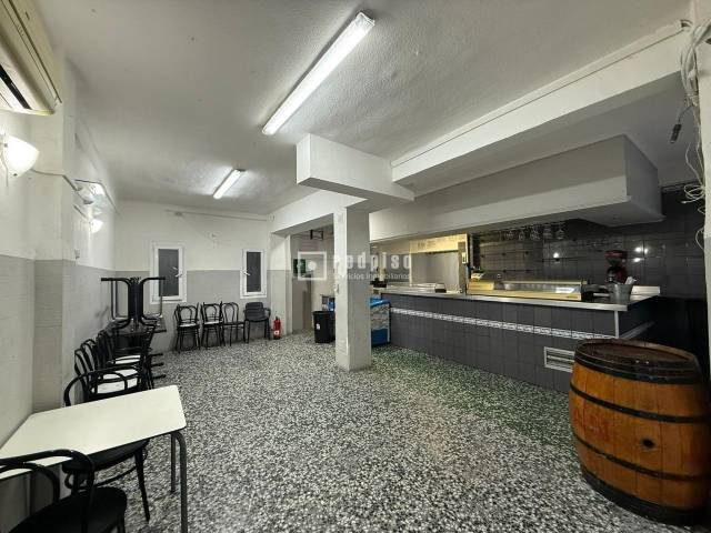 Local comercial en Venta en José Arcones Gil en Pueblo Nuevo