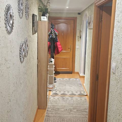 Piso en Venta en Calle de Ambrosio del Ruste, 2 en La Jota