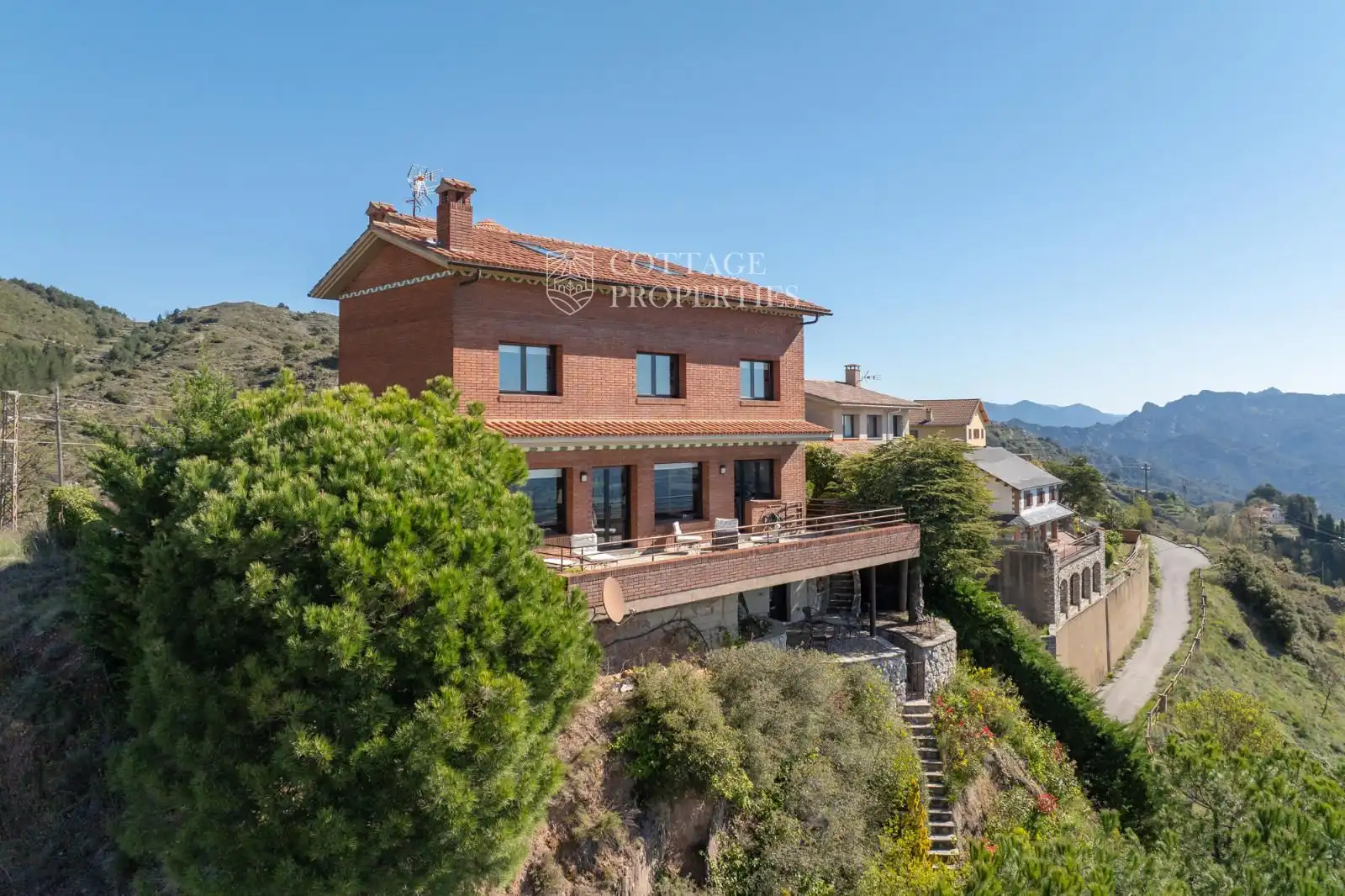Exterior view of Houses for sale in Berga  with Heating and Terrace