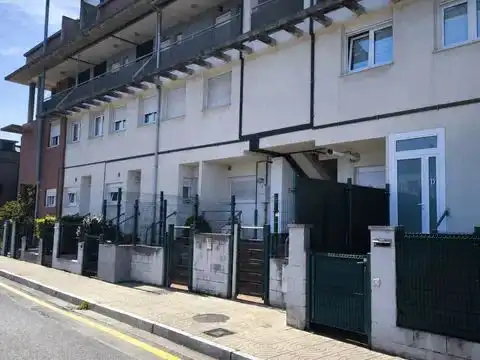 Exterior view of Duplexes for sale in Torrelavega   with Balcony