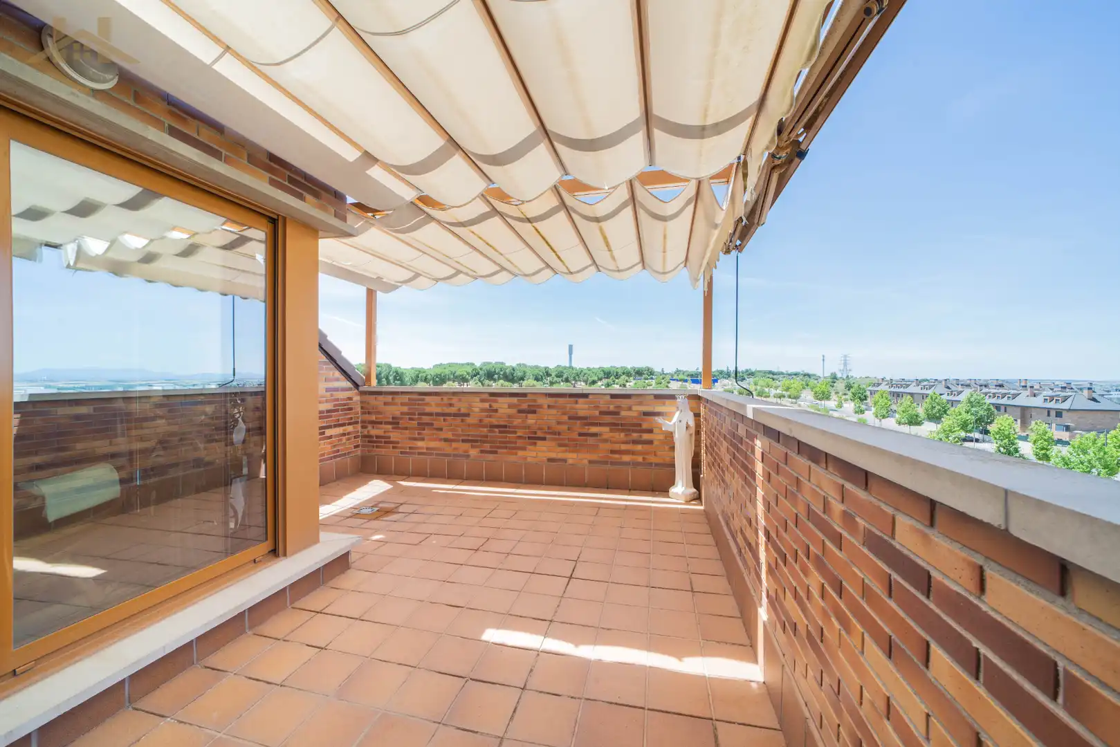 Terrace of Attic for sale in Boadilla del Monte  with Air Conditioner, Heating and Private garden
