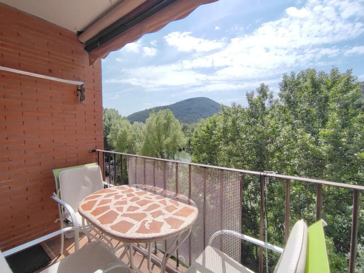 Terrassa de Pis en venda en Boltaña amb Calefacció, Parquet i Terrassa