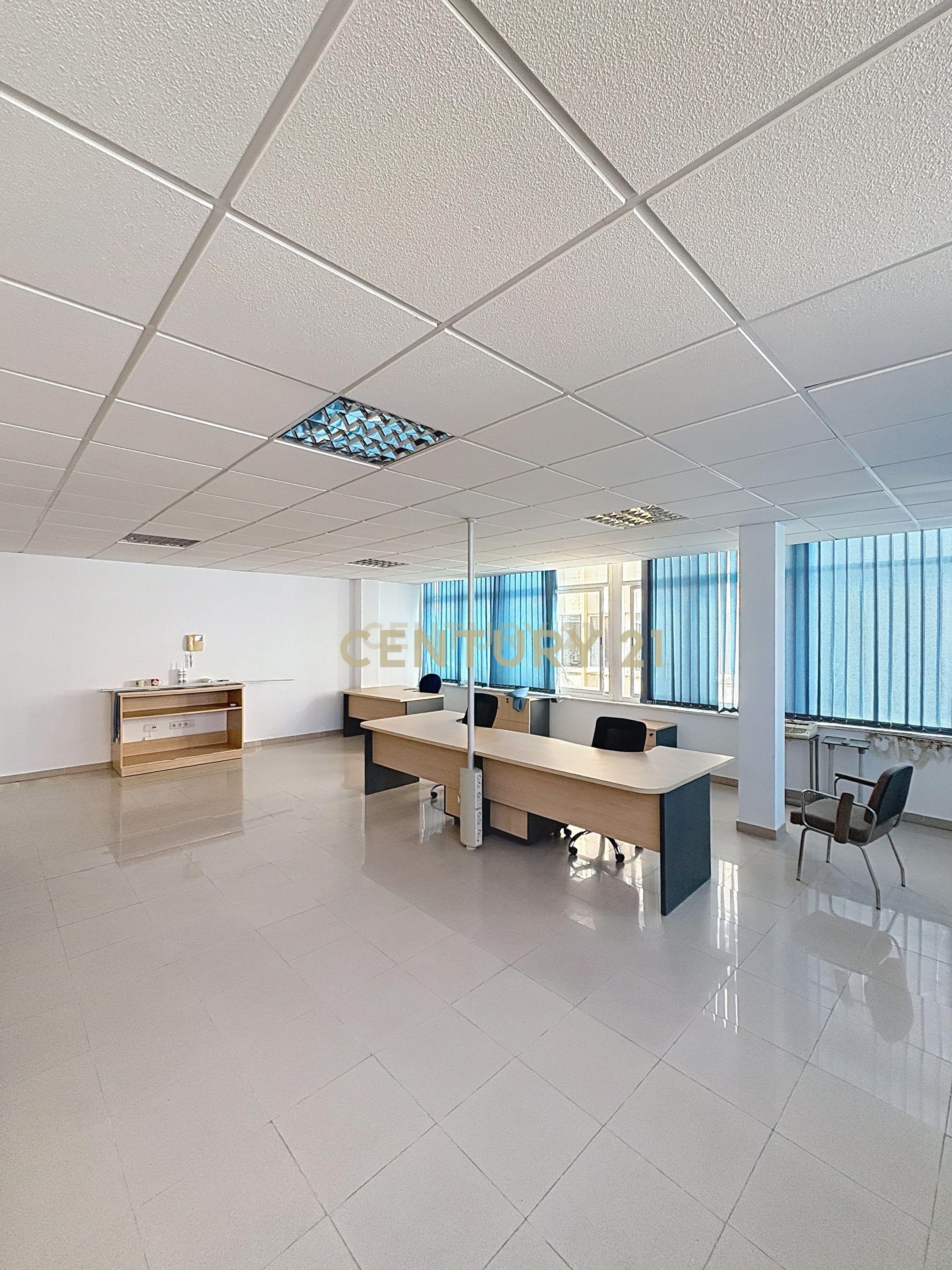 Oficina de lloguer en Torremolinos