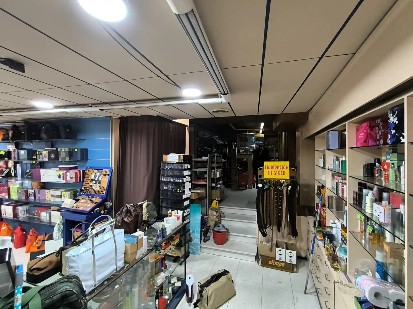 Local en venta en A Coruña Capital  con Amueblado