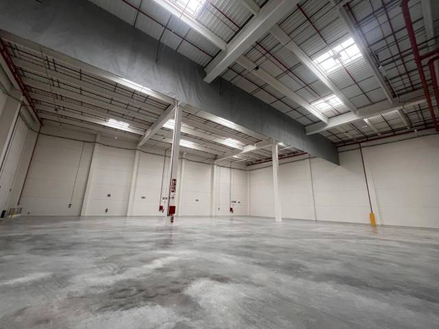 Nave industrial en Alquiler en Centre
