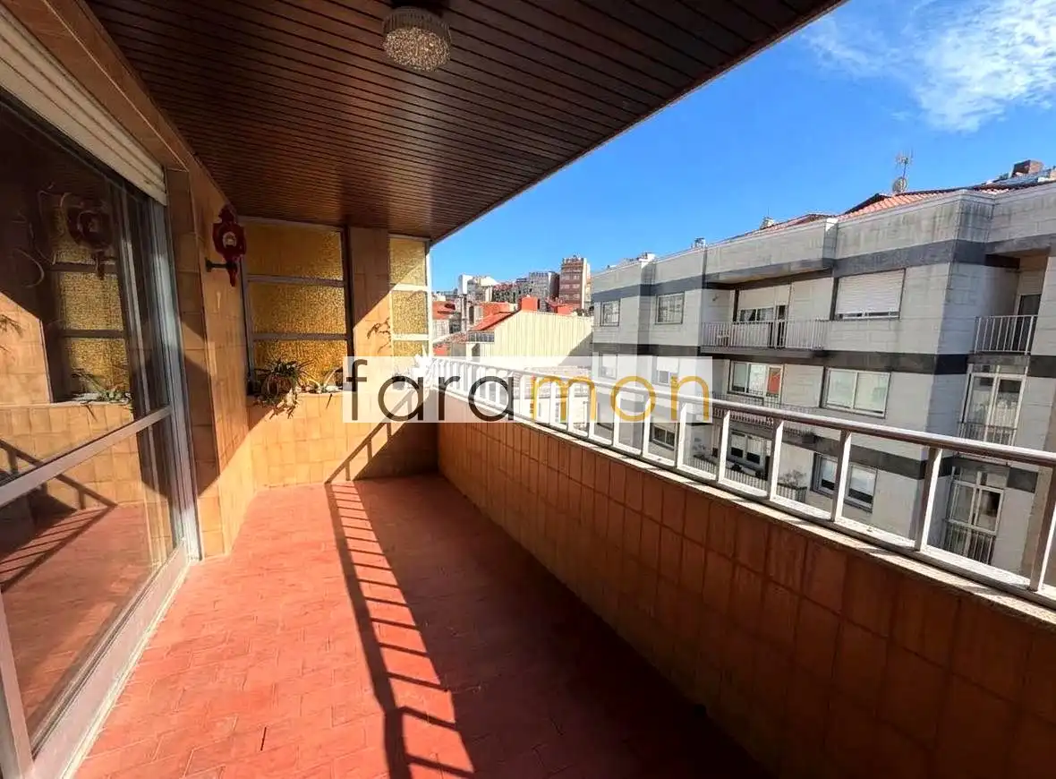 Appartement avec terrasse à vendre à Rúa do Uruguai, imagen 2