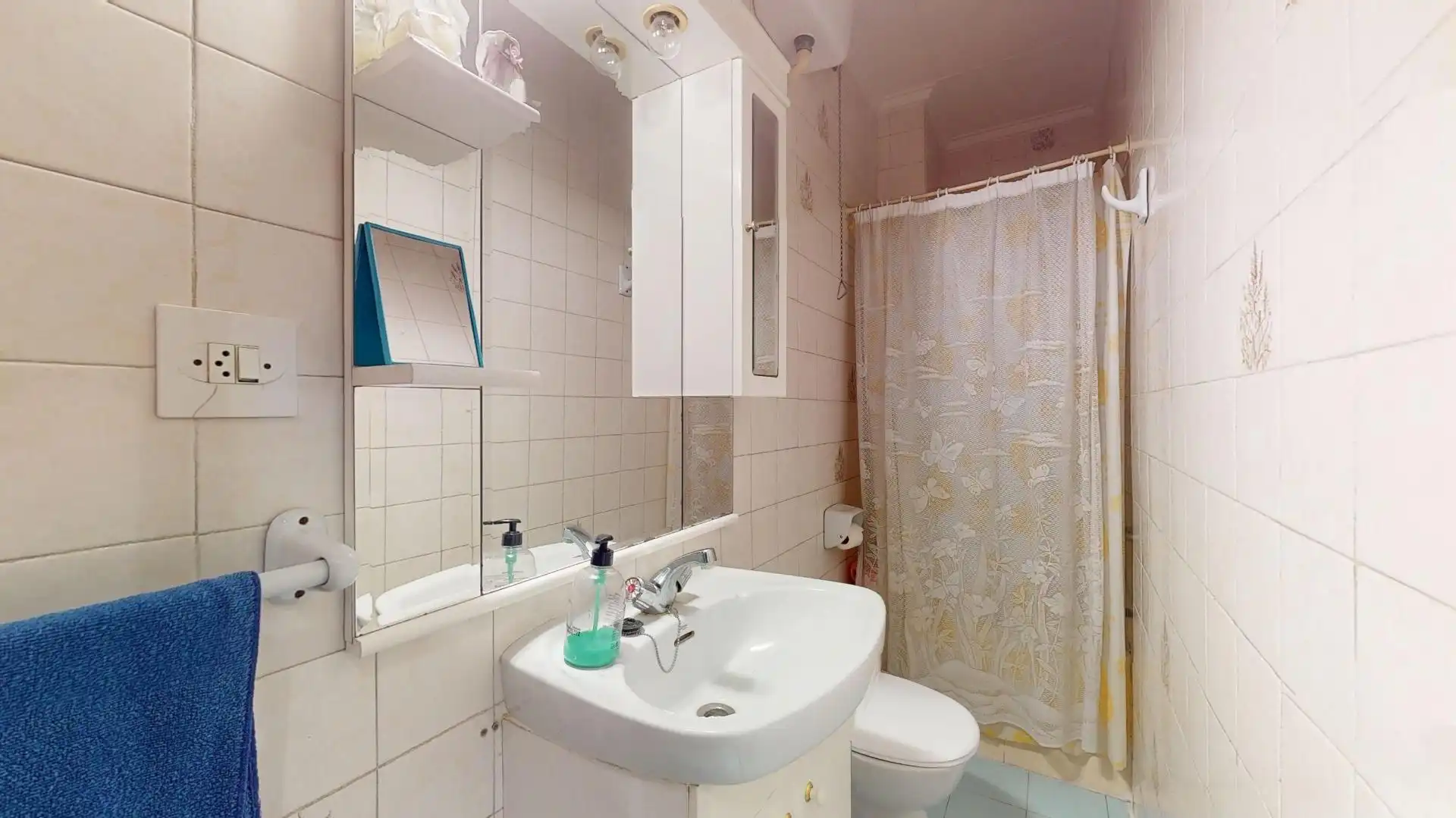 Bathroom of Flat for sale in Elche / Elx  with Balcony