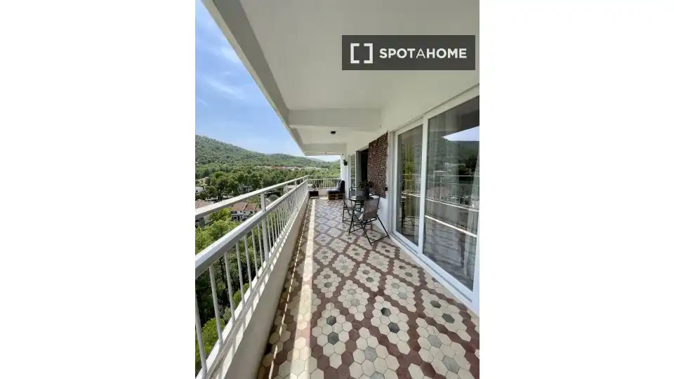 Terrace of Flat for rent in Gilet  with Air Conditioner, Heating and Furnished
