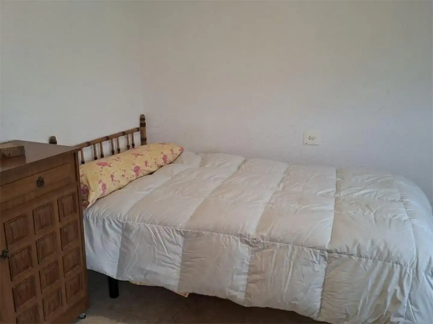 Bedroom of Flat for sale in Venta del Moro  with Private garden, Furnished and Balcony