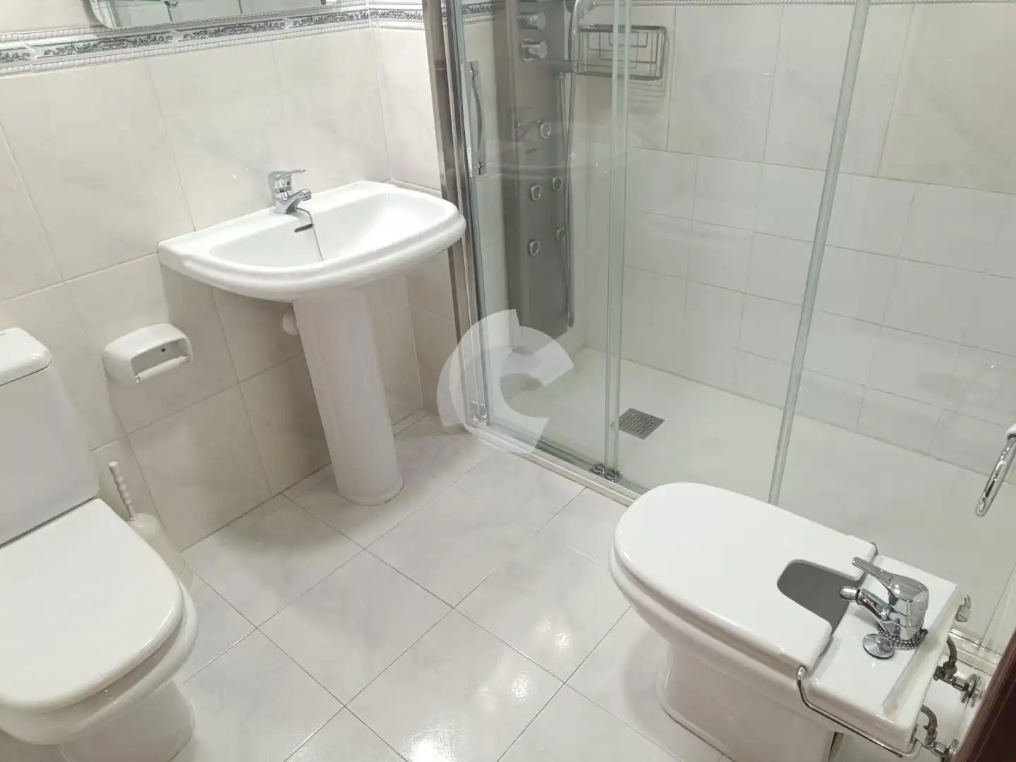 Bany de Pis de lloguer en Ourense Capital 