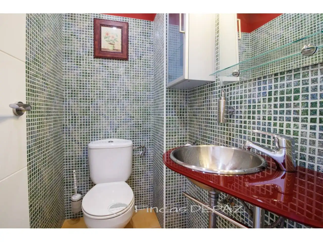 Badezimmer von Dachboden zum Verkauf in Castelldefels mit Klimaanlage, Heizung und Parkett