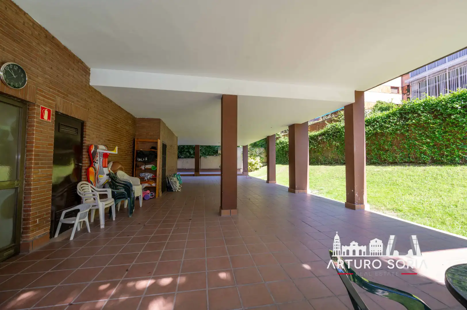 Jardí de Dúplex en venda en Madrid amb Piscina comunitària