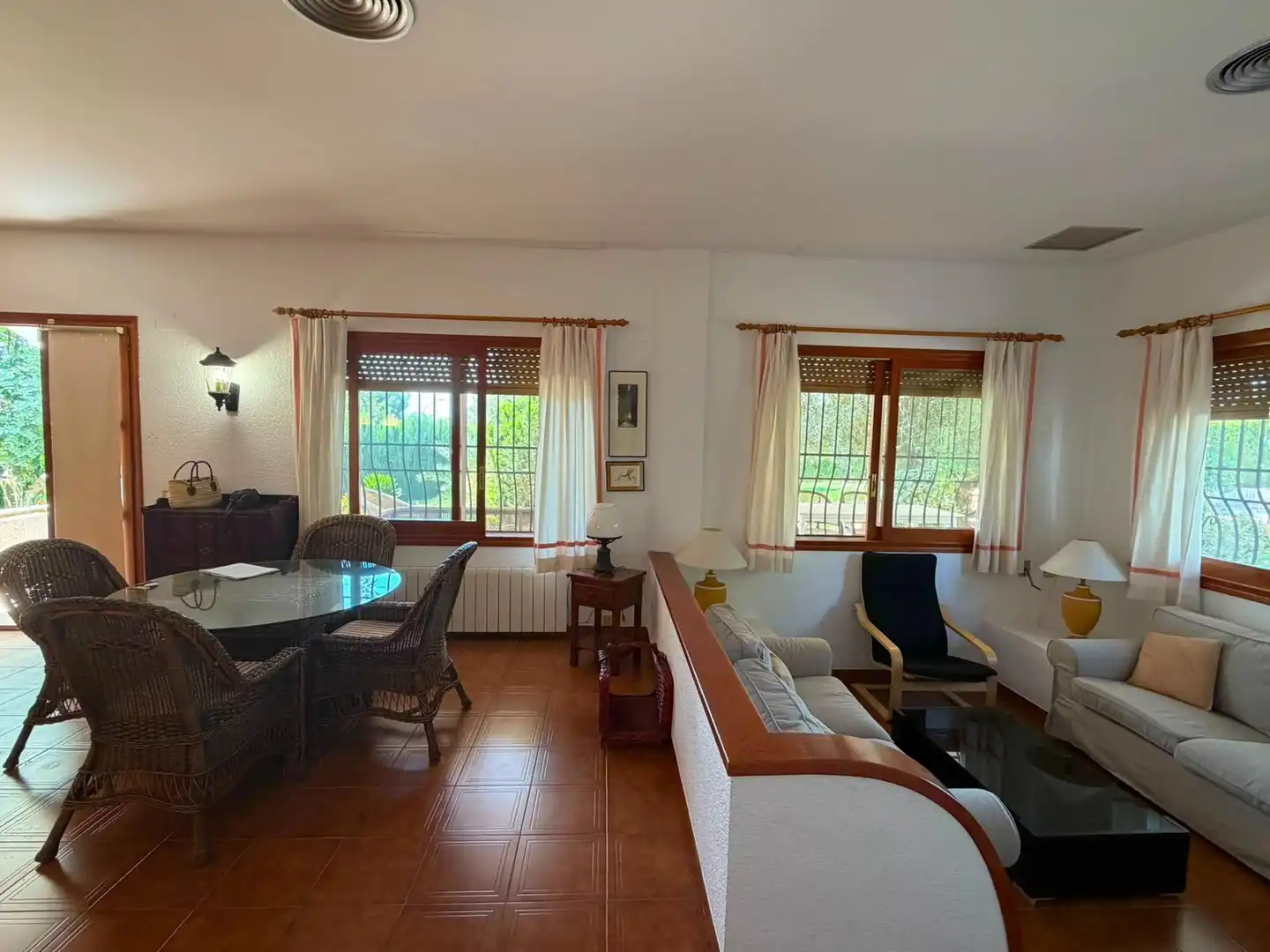 Living room of Houses for sale in Torrent  with Air Conditioner, Heating and Terrace