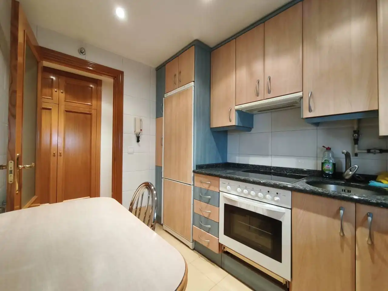 Kitchen of Flat for sale in Burgos  with Heating, Parquet flooring and Terrace
