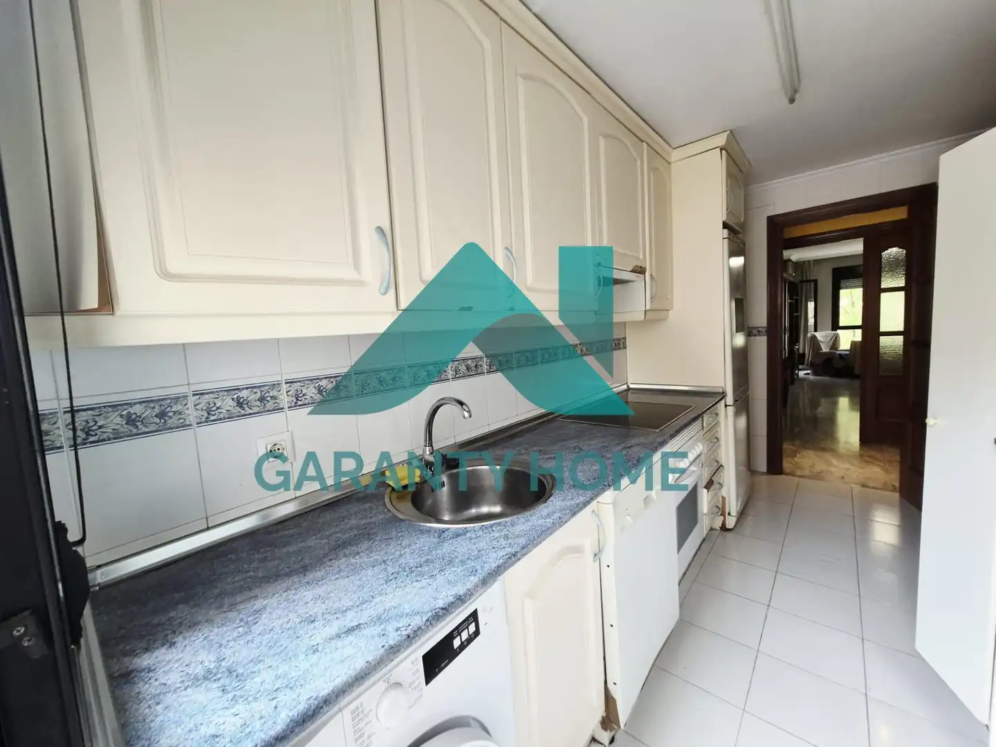 Cocina de Piso en venta en Cáceres con Terraza, Trastero y Amueblado