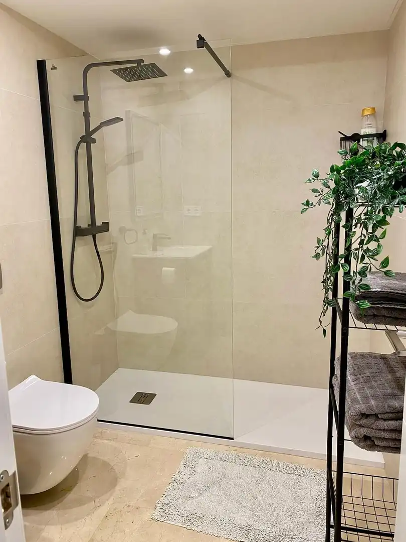 Baño de Piso de alquiler en Altea con Aire acondicionado, Terraza y Amueblado