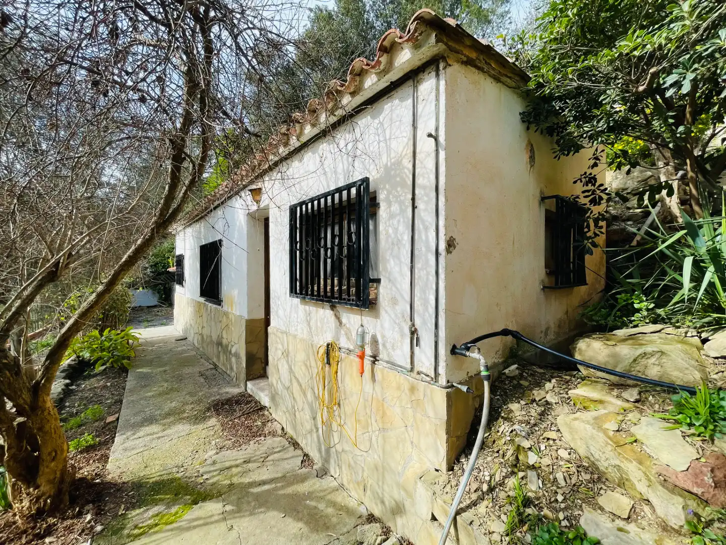 Vista exterior de Casa o xalet en venda en Corbera de Llobregat amb Aire condicionat, Calefacció i Jardí privat