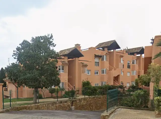 Vista exterior de Piso en venta en Casares Golf - Casares del Sol