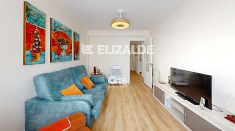 Foto 3 de Piso en venta en Pintore Kalea, Lasarte-Oria, Gipuzkoa