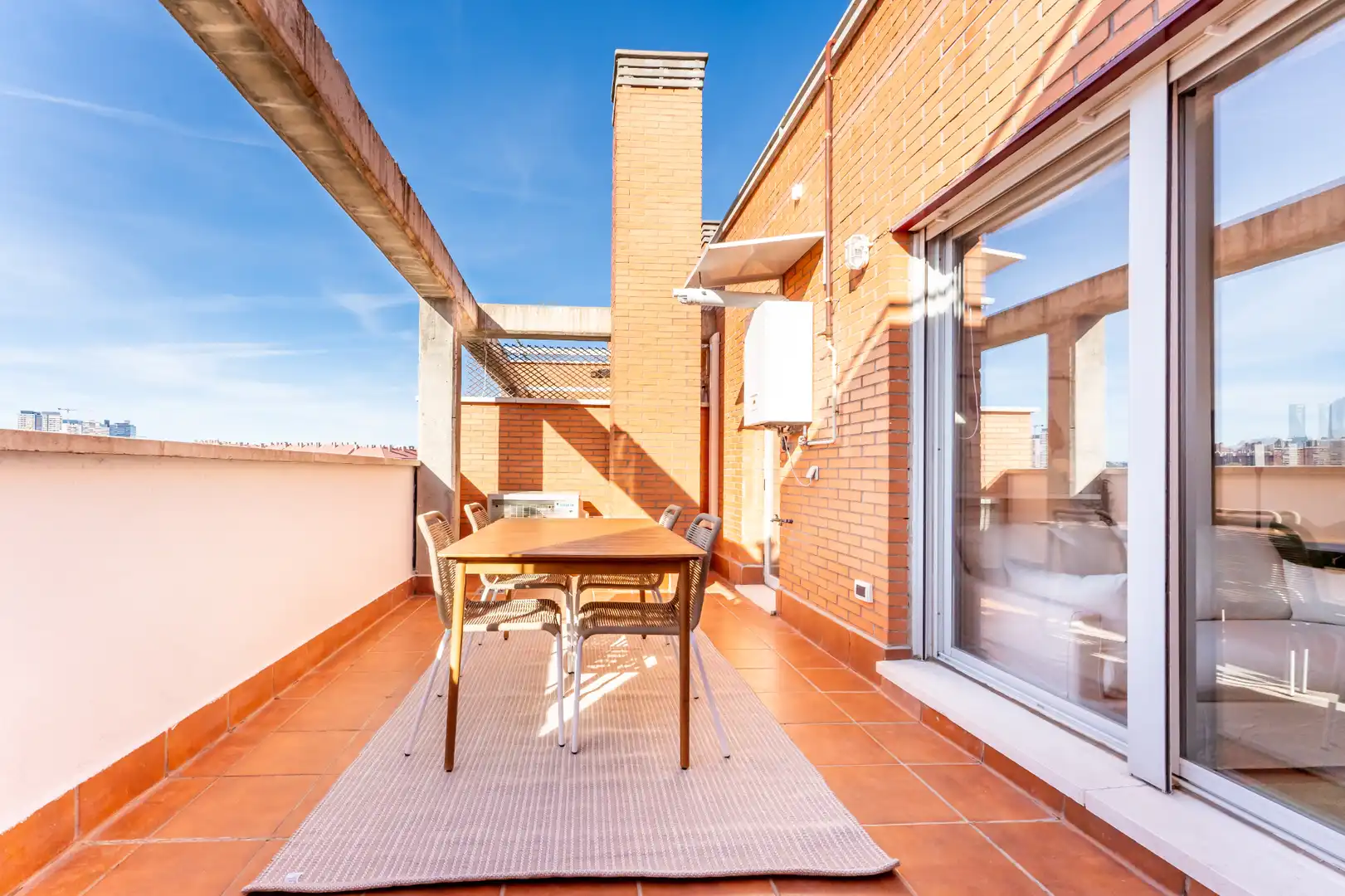 Attic for rent in Calle del Pintor Ignacio de Zuloaga, 4, Sanchinarro