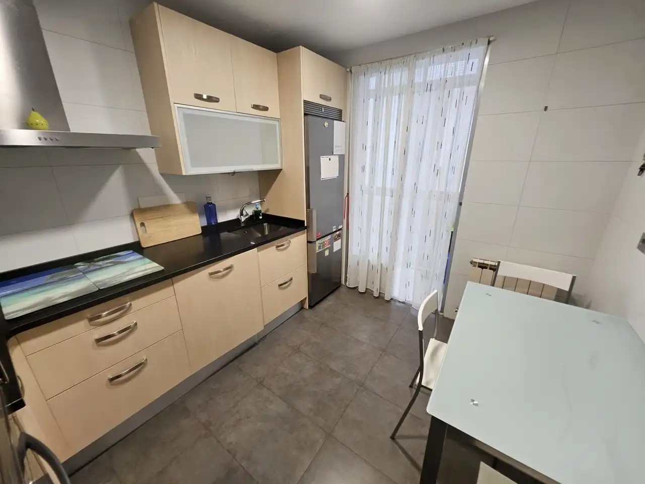 Cocina de Piso en venta en Burlada / Burlata con Calefacción, Parquet y Balcón