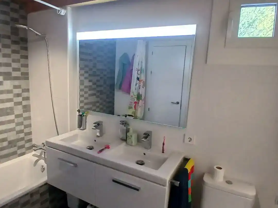 Bathroom of Duplexes for sale in Alp  with Parquet flooring, Storage room and Furnished