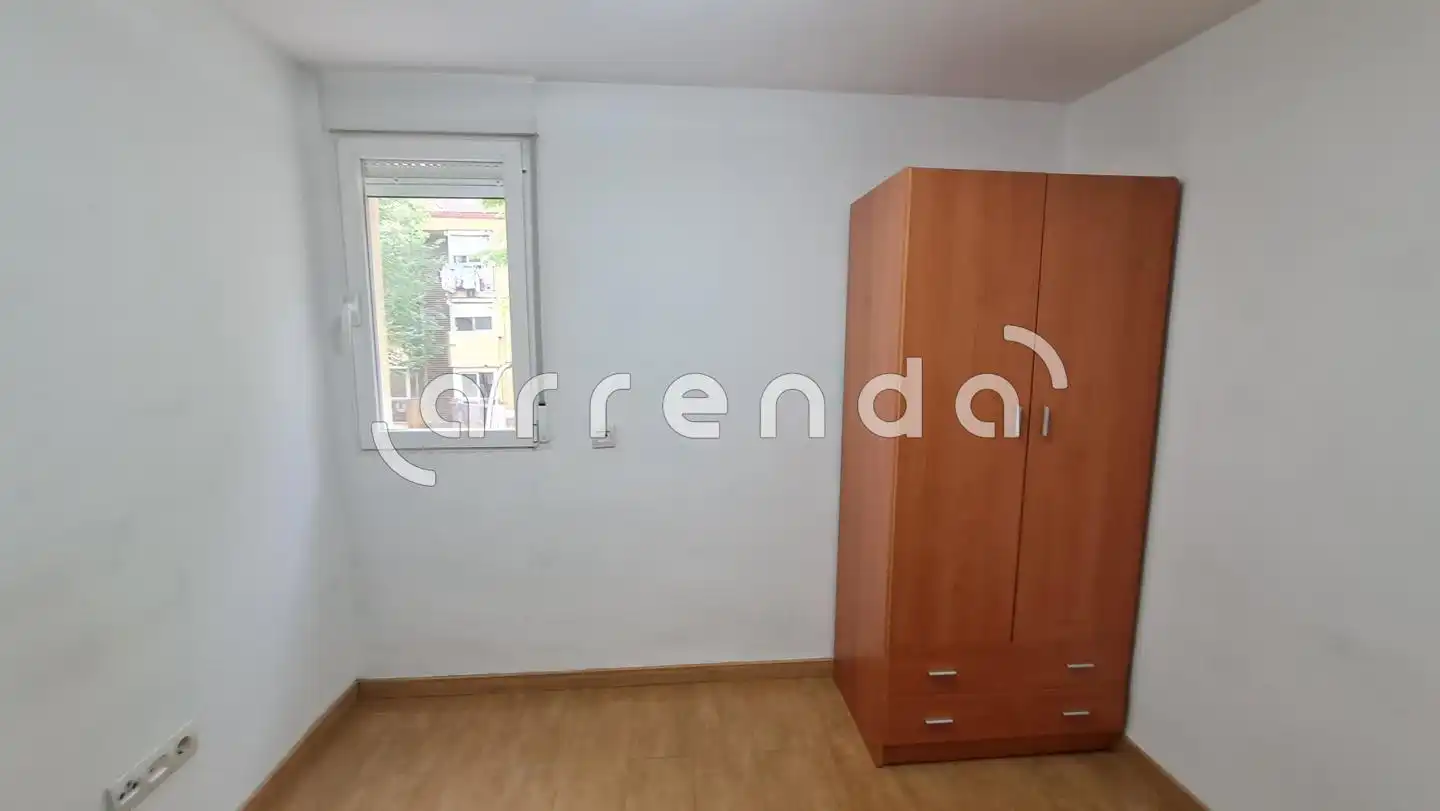 Bedroom of Flat for rent in Madrid  with Air Conditioner and Furnished