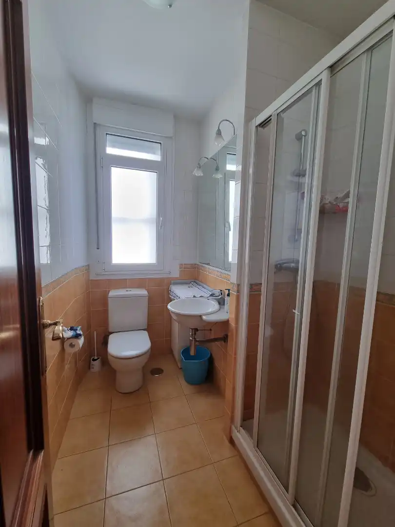 Bany de Pis en venda en Santiago de Compostela  amb Calefacció