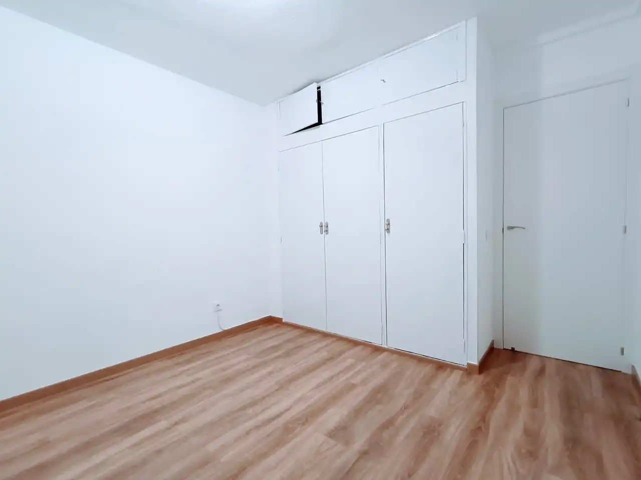 Habitación de Piso de alquiler en Madrid con Terraza y Microondas
