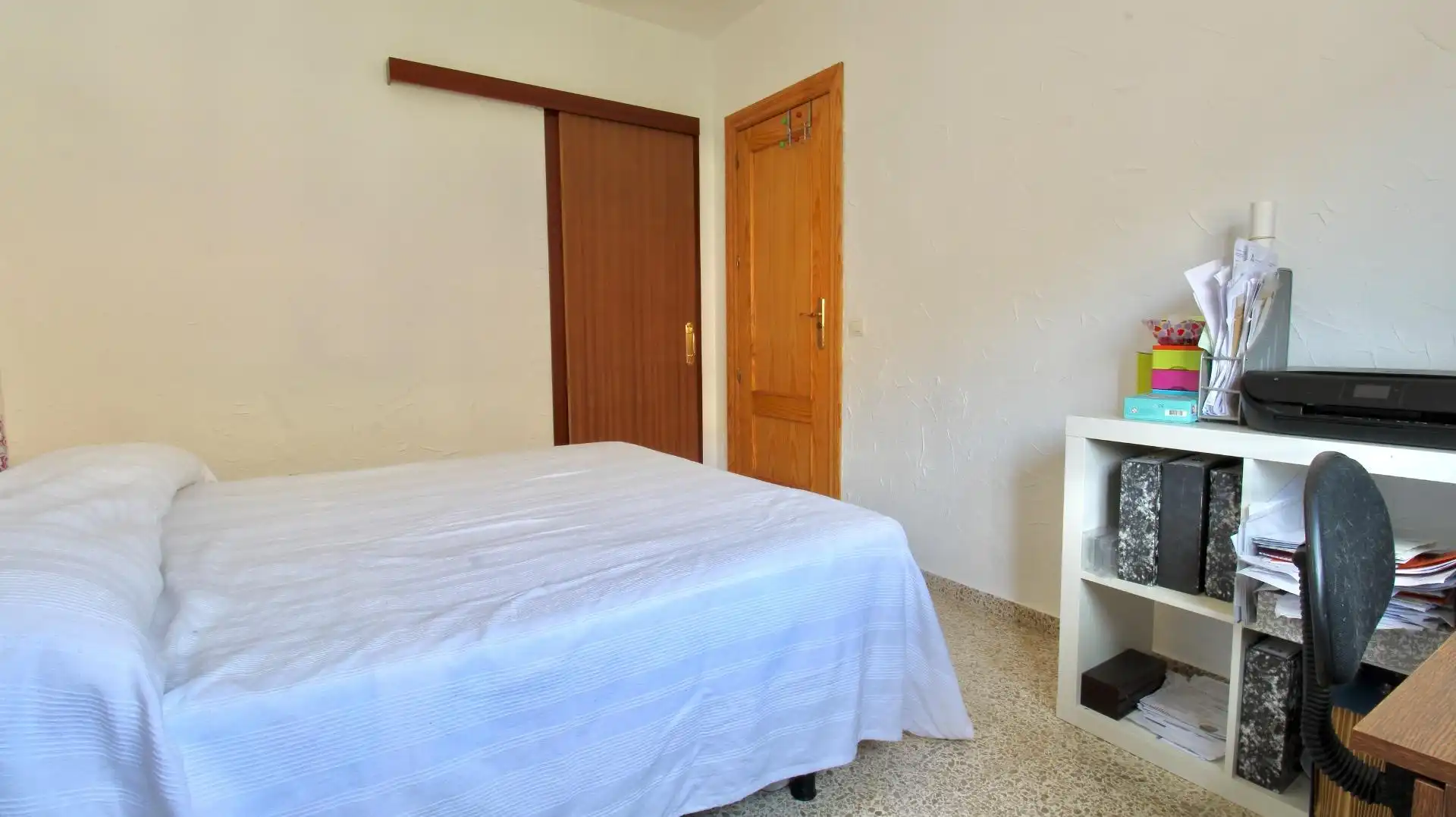 Dormitori de Pis en venda en Granada amb Balcó