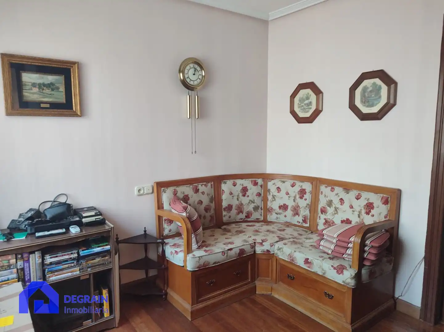 Sala de estar de Piso de alquiler en Oviedo  con Terraza y Trastero
