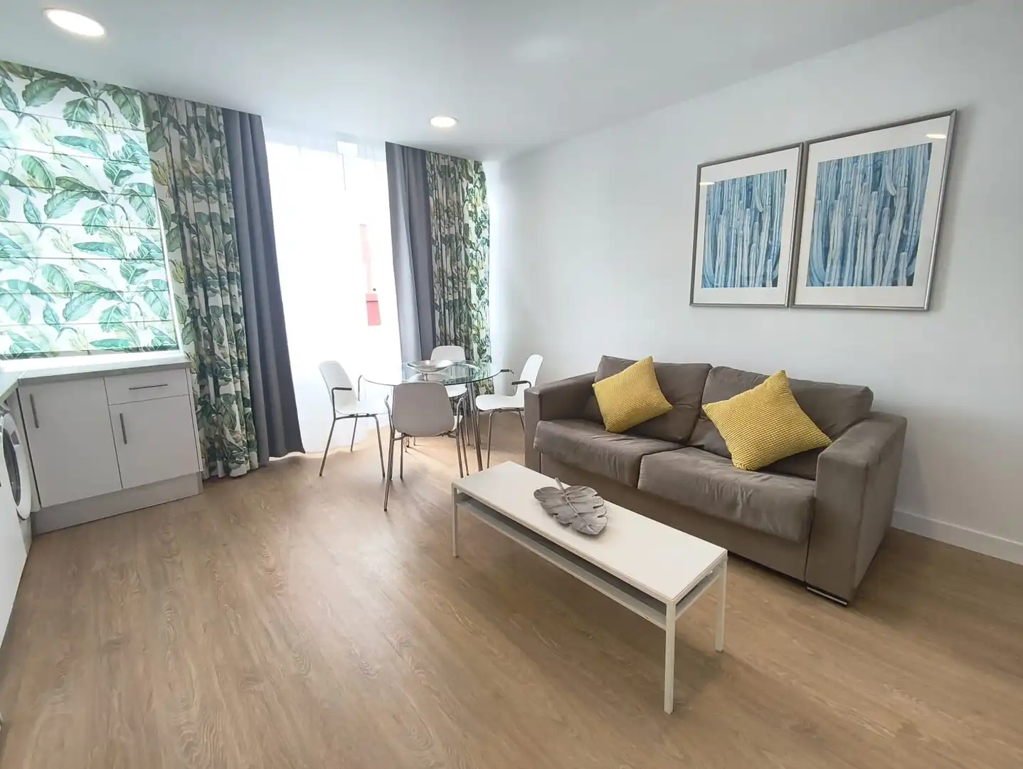 Wohnzimmer von Wohnung zur Miete in Las Palmas de Gran Canaria mit Parkett, Möbliert und Waschmaschine