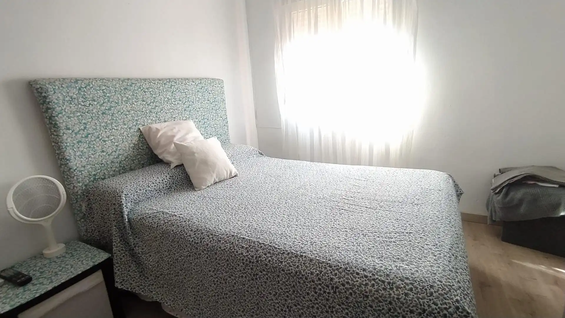 Dormitori de Pis en venda en Málaga amb Aire condicionat, Terrassa i Balcó