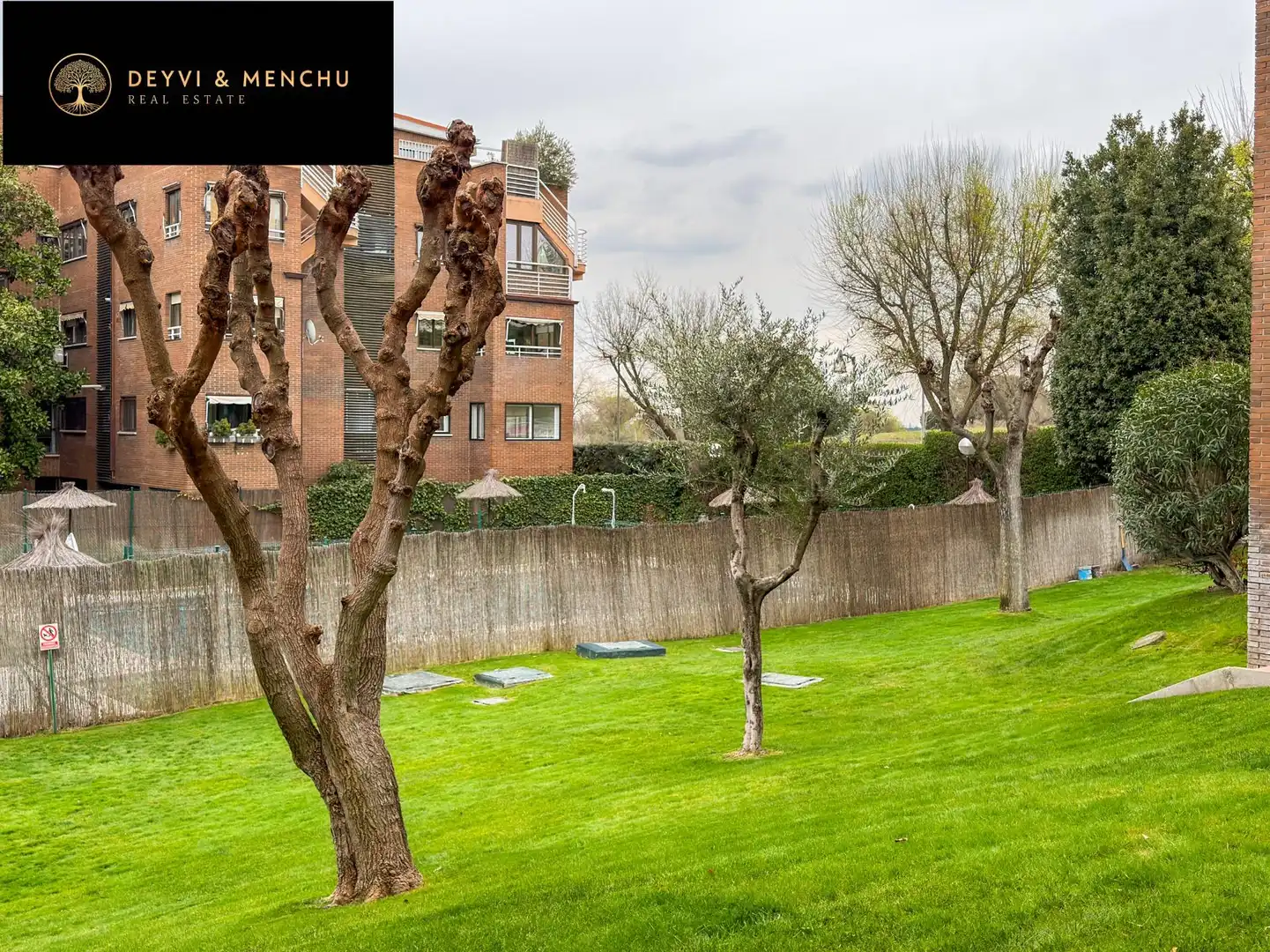 Jardín de Ático de alquiler en Pozuelo de Alarcón con Aire acondicionado, Jardín privado y Parquet