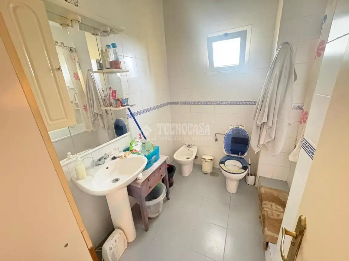 Casa aparellada amb terrassa en venda a Almensilla, imagen 11