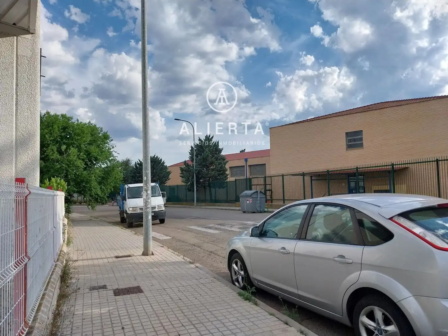 Nave industrial en venta en Río Jalón, Plaza de Toros - Barón de Warsage