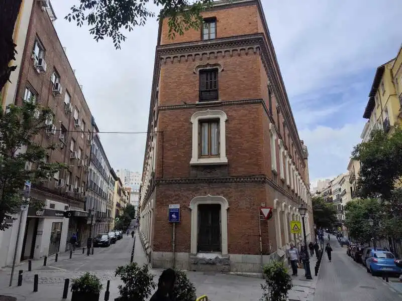 Vista exterior de Piso en venta en  Madrid Capital con Amueblado