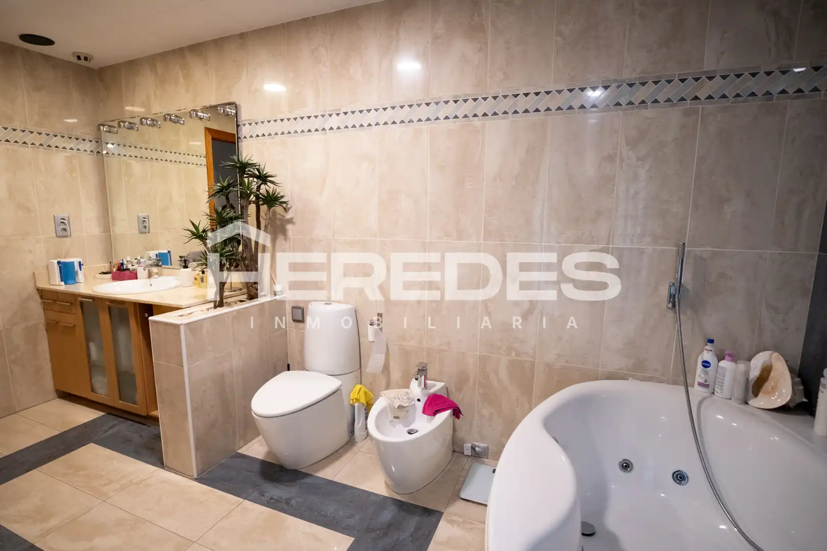 Baño de Casa o chalet en venta en Sabadell con Aire acondicionado, Calefacción y Jardín privado