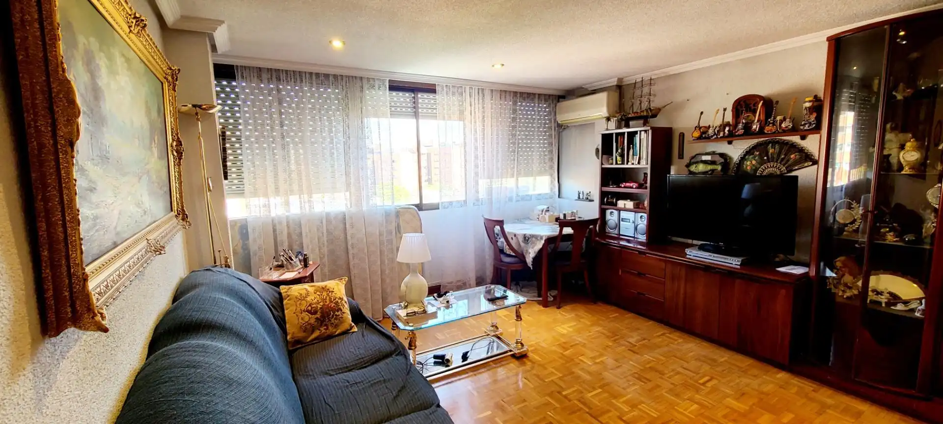 Sala de estar de Piso en venta en Madrid con Calefacción y Parquet
