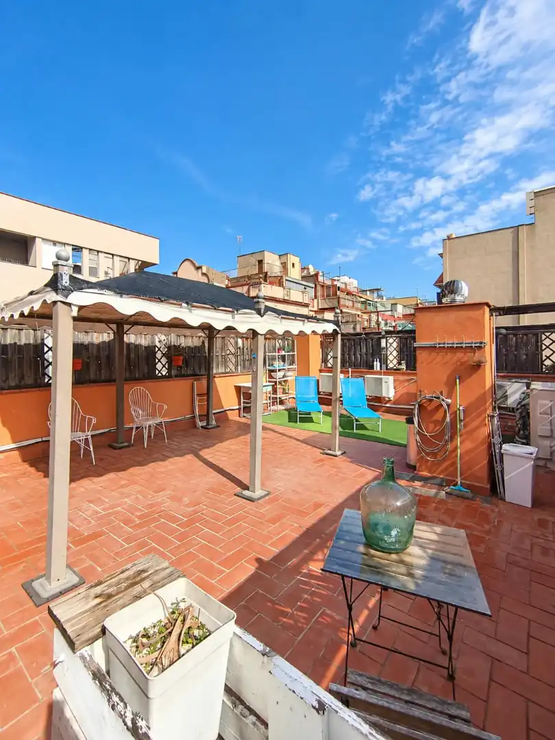 Appartamento con terrazza in vendita a Carrer de Pavia, imagen 3