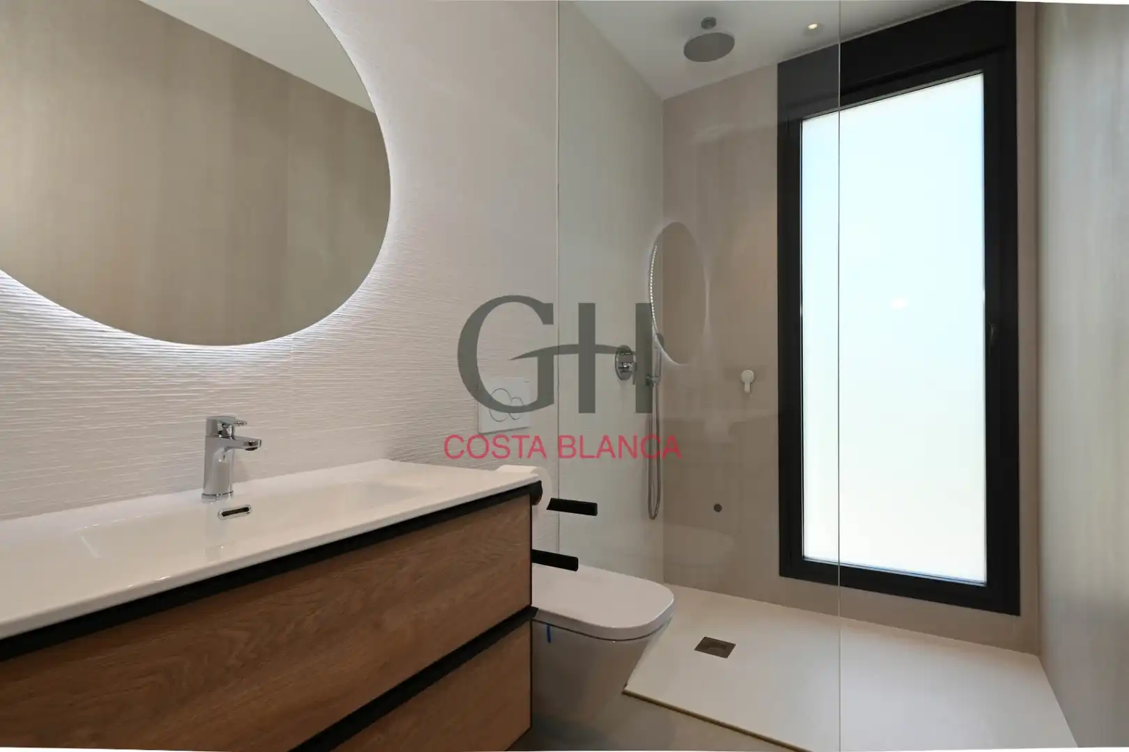 Badezimmer von Haus oder Chalet zum Verkauf in Moraira mit Klimaanlage, Heizung und Privatgarten
