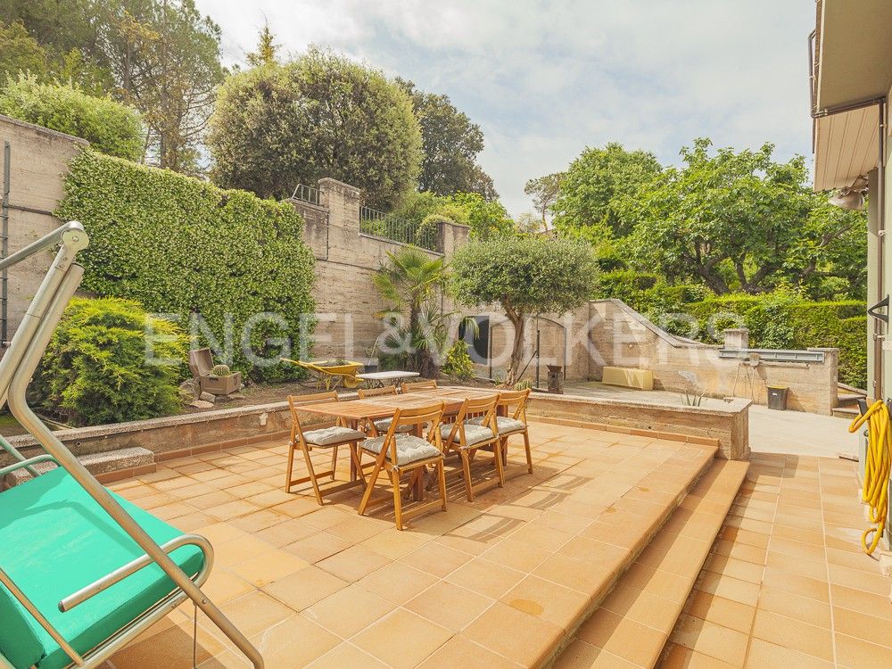 Terrassa de Casa o xalet en venda en Castellnou de Bages amb Calefacció, Jardí privat i Piscina