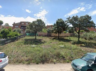 Wohnbaugrundstück zum Verkauf in Avenida de Madrid 3