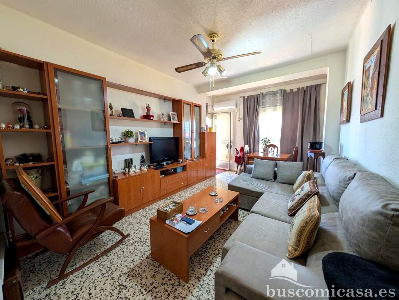 Living room of Flat for sale in Linares  with Air Conditioner, Furnished and Balcony