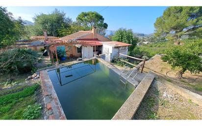 Piscina de Casa o xalet en venda en Alzira